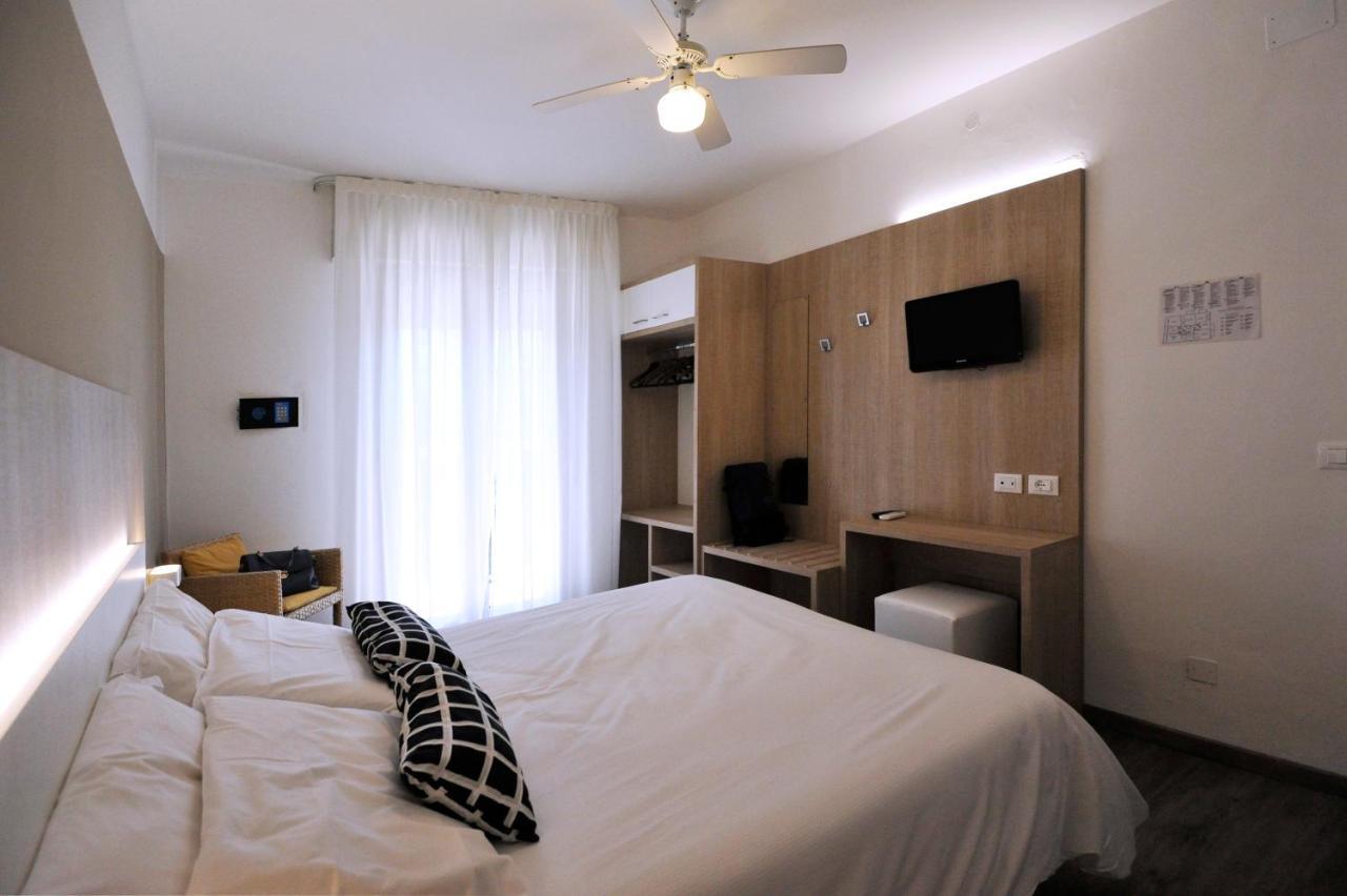 Hotel Etna Caorle Exterior photo