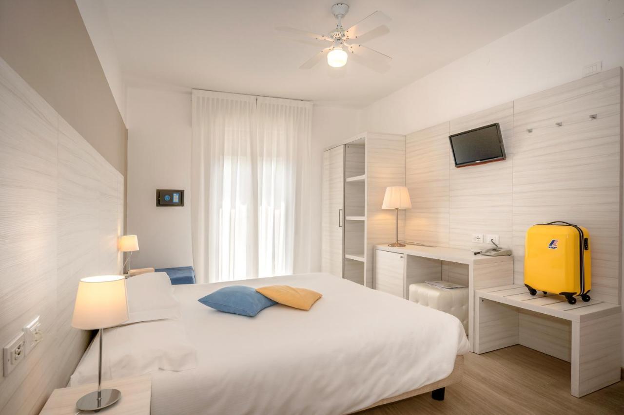 Hotel Etna Caorle Exterior photo