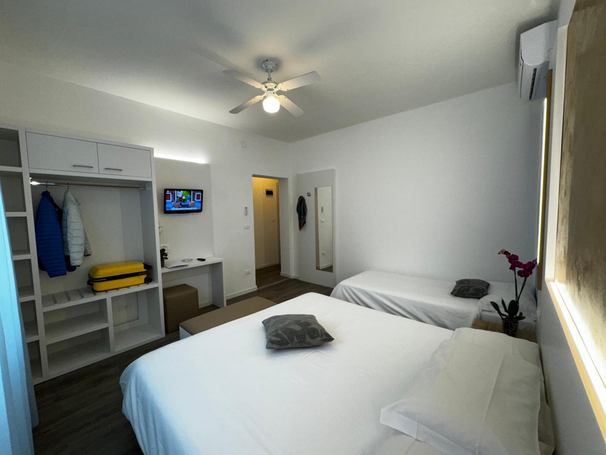 Hotel Etna Caorle Exterior photo